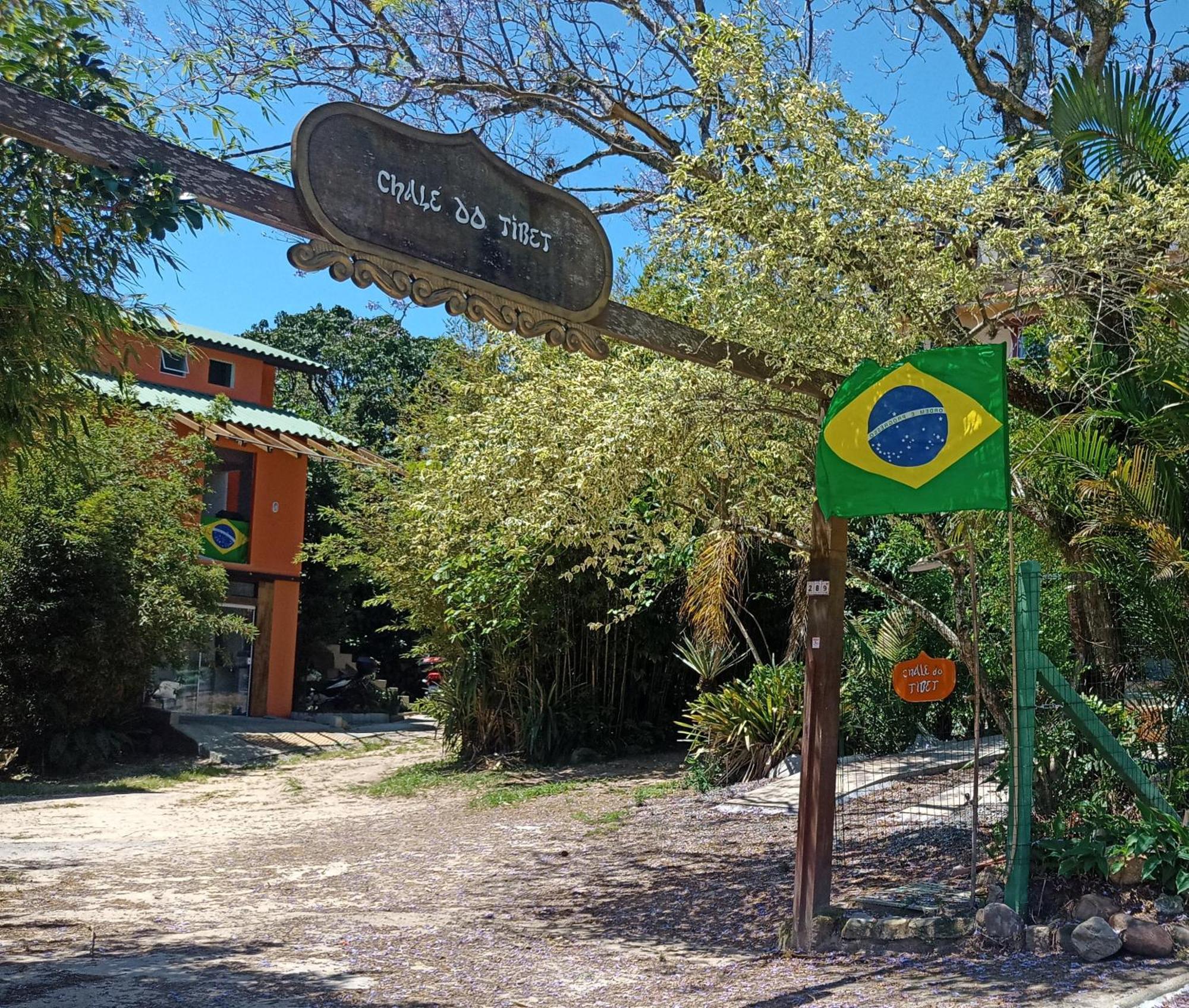 Chale Do Tibet Vale Da Utopia Praia De Cima Pinheira Zewnętrze zdjęcie